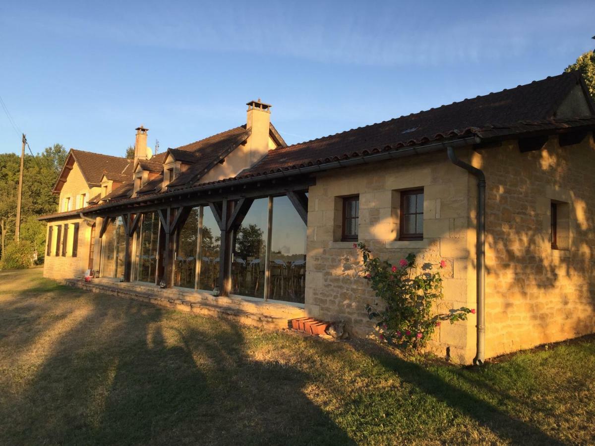 Domaine De Lascaux Bed & Breakfast Монтиняк Екстериор снимка
